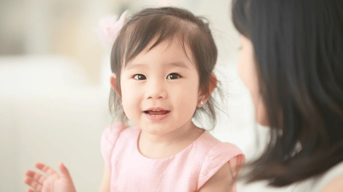 8 สูตรลับสร้างสายใยรัก พูดอย่างไรให้ลูกฟังและเติบโตอย่างมั่นใจ